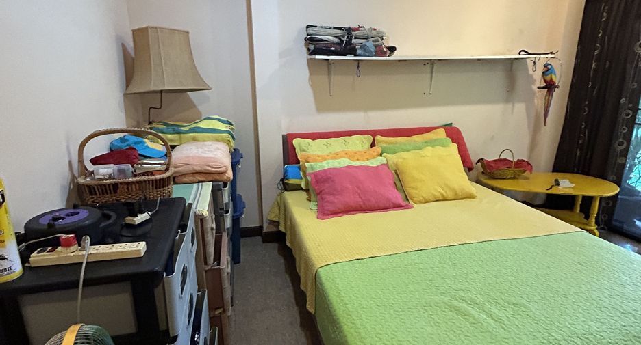 For sale 7 bedrooms retail Space in Sattahip, Chonburi