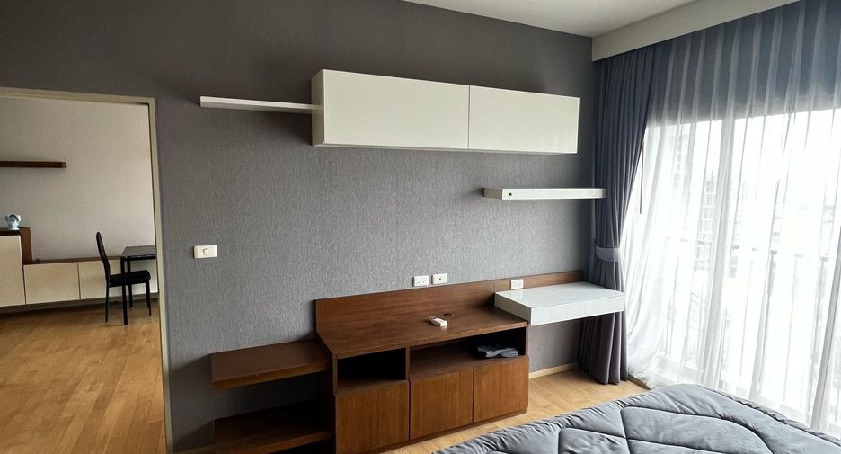 For rent 1 bed condo in Khlong Toei, Bangkok