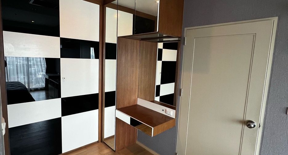 For rent 1 bed condo in Khlong Toei, Bangkok