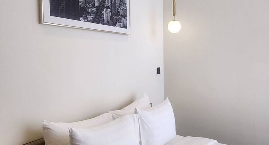 For rent 2 bedrooms condo in Watthana, Bangkok