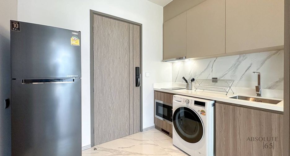 For rent 1 bed condo in Watthana, Bangkok