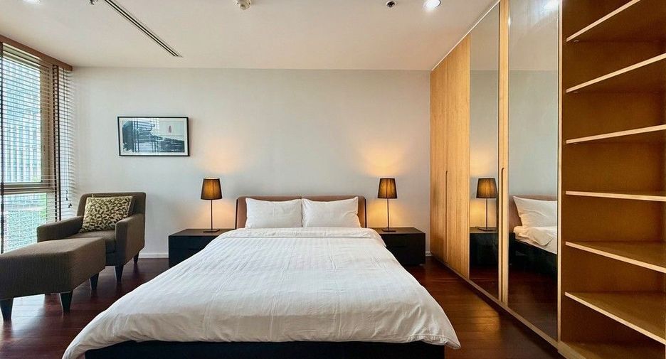 For sale 2 bedrooms condo in Sathon, Bangkok