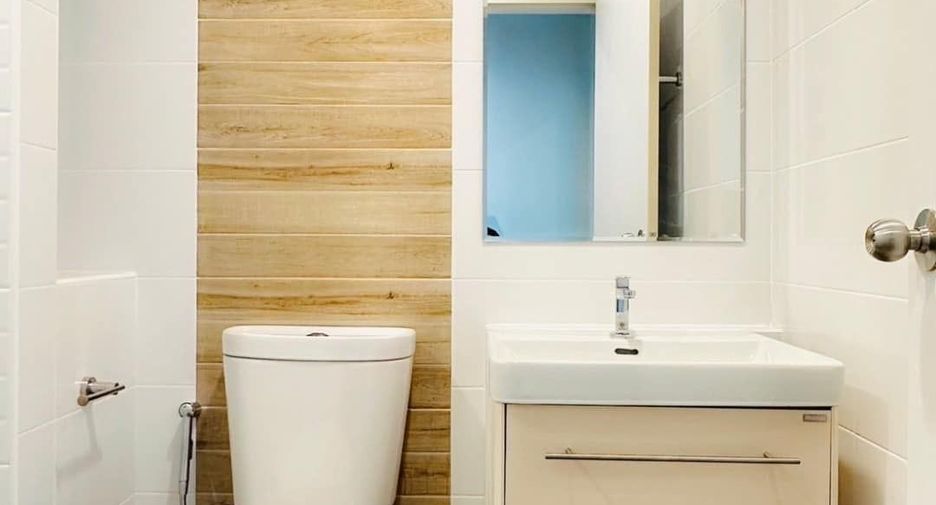 For rent studio condo in Thon Buri, Bangkok