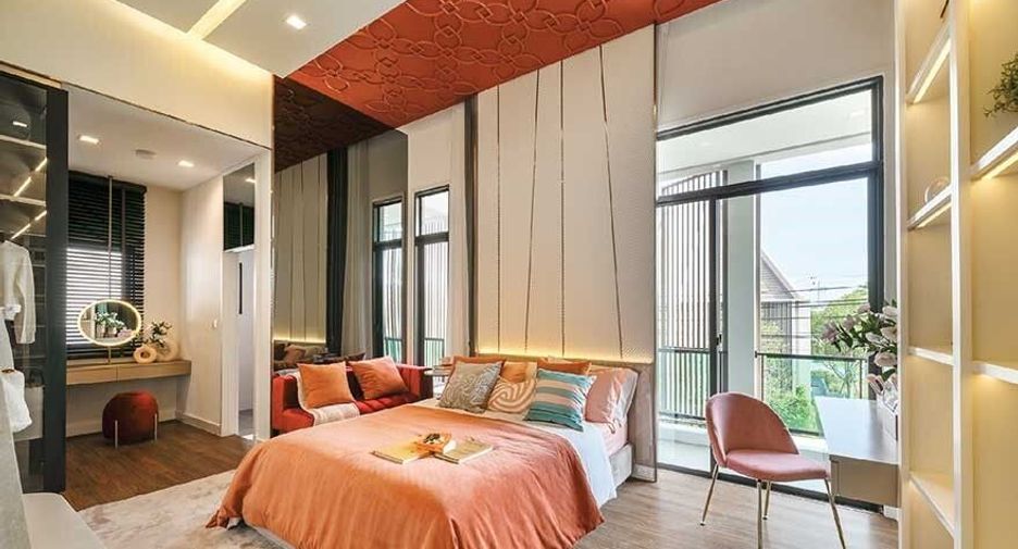 For sale 5 bedrooms house in Bang Phli, Samut Prakan