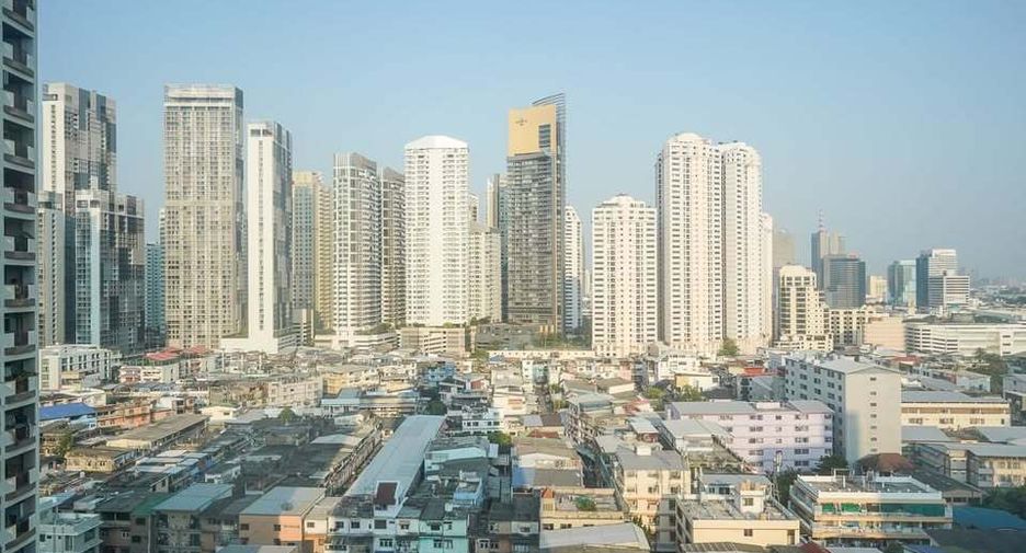 For rent 1 bed condo in Khlong Toei, Bangkok