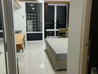 For sale studio condo in Huai Khwang, Bangkok