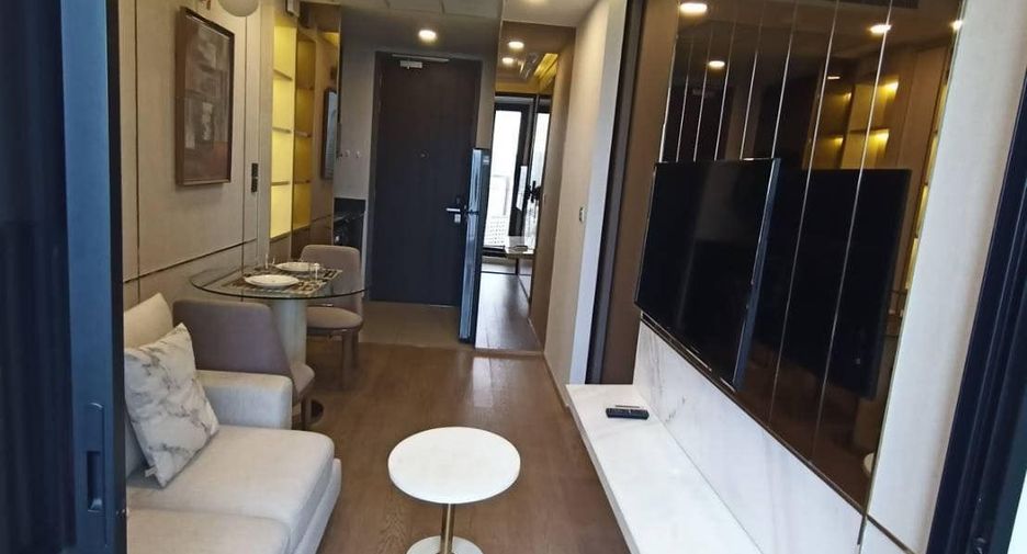 À louer 1 chambre condo à Bang Rak, Bangkok