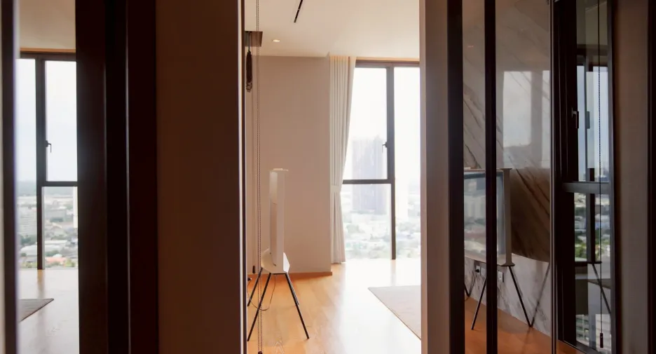 For sale and for rent 2 bedrooms condo in Khlong Toei, Bangkok