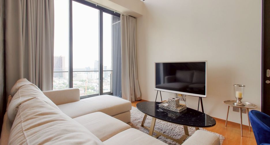 For sale そして for rent 2 ベッドルーム condo in Khlong Toei, Bangkok