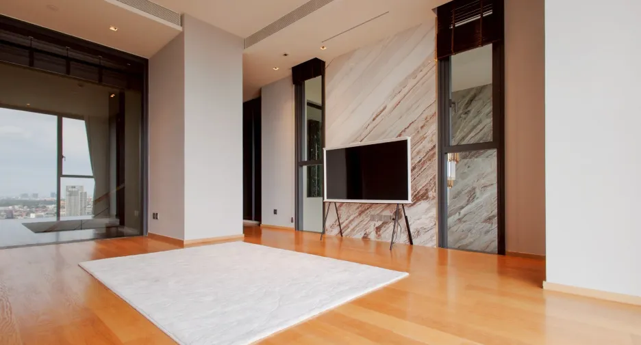 For sale and for rent 2 bedrooms condo in Khlong Toei, Bangkok