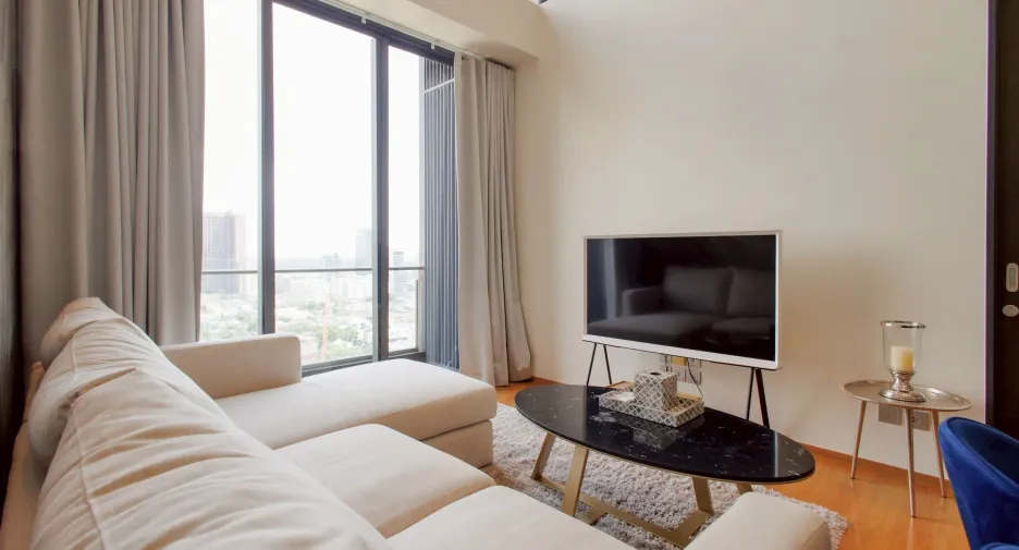 For sale and for rent 2 bedrooms condo in Khlong Toei, Bangkok