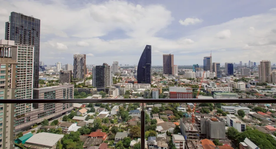 For sale and for rent 2 bedrooms condo in Khlong Toei, Bangkok