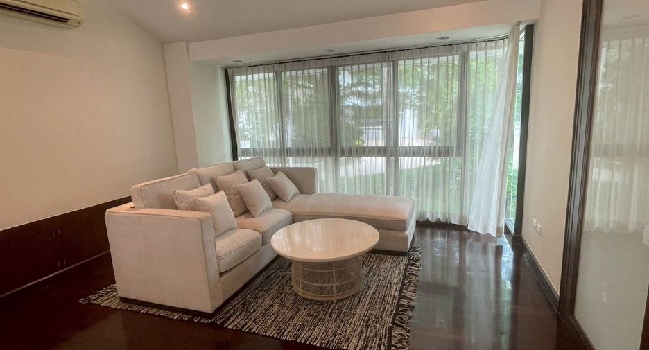 For rent 4 bedrooms villa in Suan Luang, Bangkok
