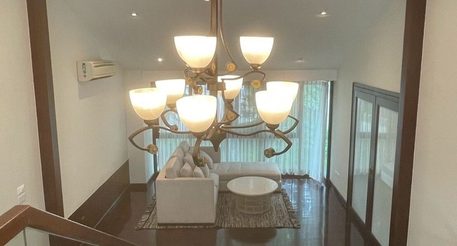 For rent 4 bedrooms villa in Suan Luang, Bangkok