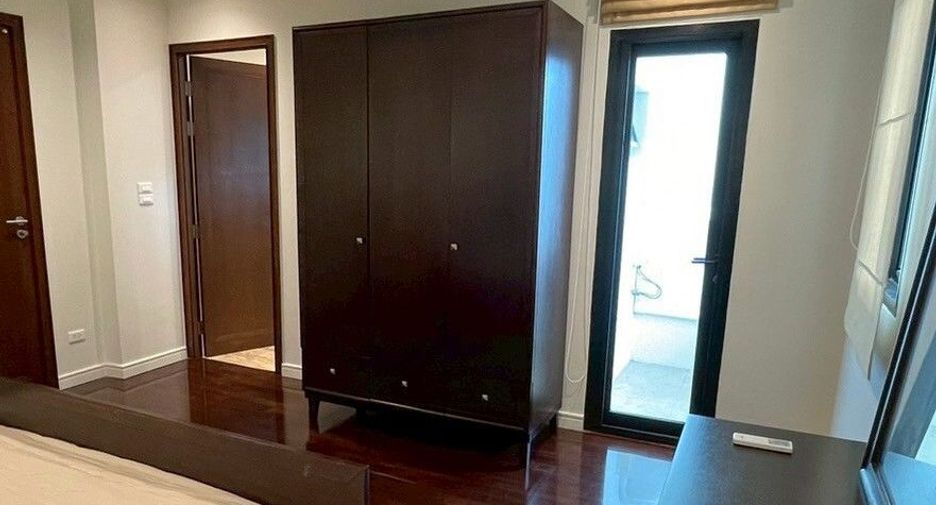 For rent 4 bedrooms villa in Suan Luang, Bangkok