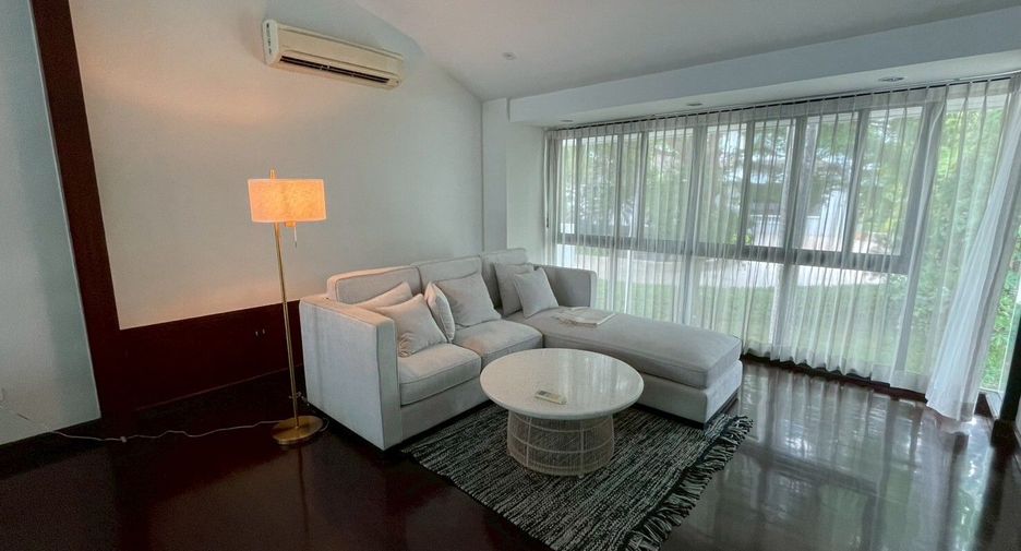 For rent 4 bedrooms villa in Suan Luang, Bangkok