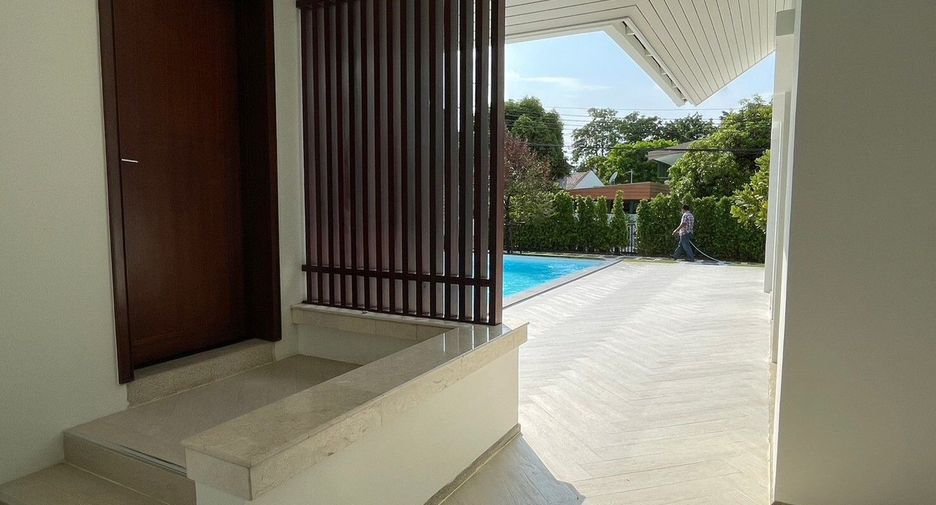 For rent 4 bedrooms villa in Suan Luang, Bangkok