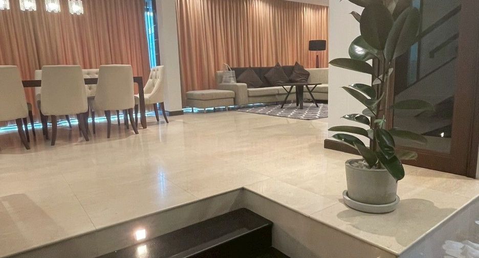 For rent 4 bedrooms villa in Suan Luang, Bangkok