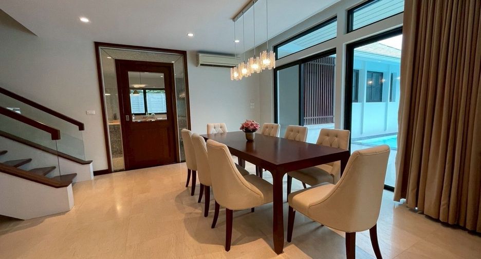 For rent 4 bedrooms villa in Suan Luang, Bangkok