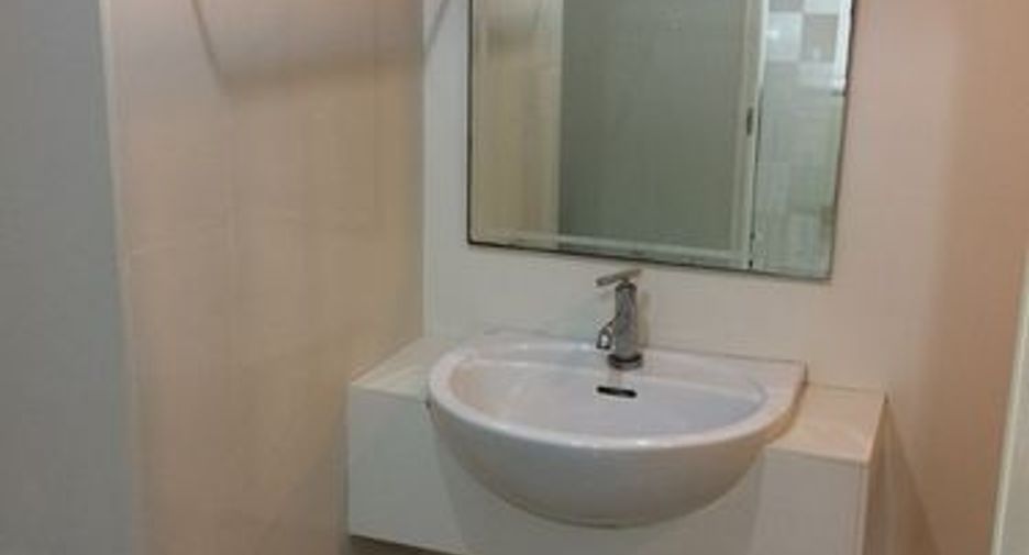 For sale studio condo in Si Racha, Chonburi