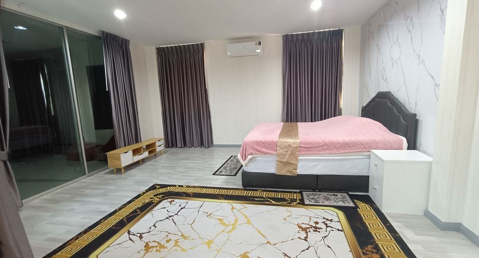 À louer 5 chambres villa à Bang Lamung, Chonburi
