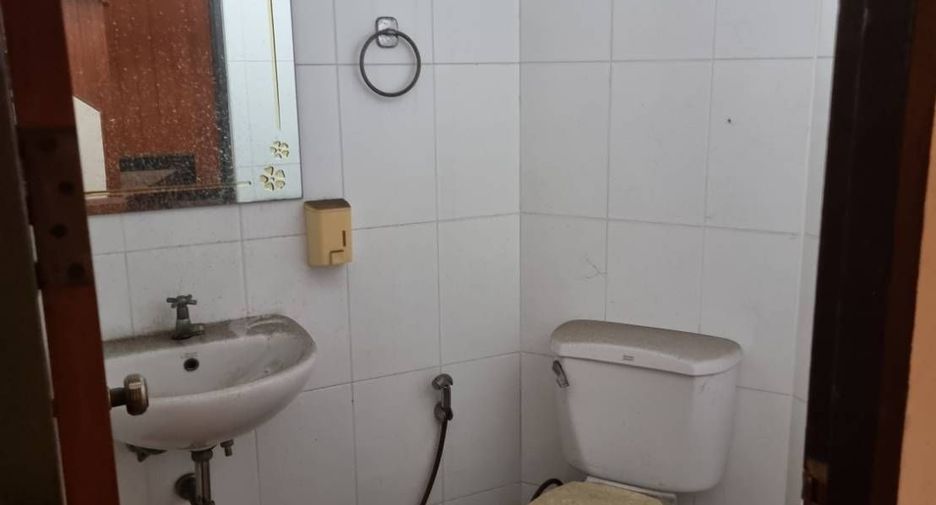 For sale 3 bedrooms retail Space in Samphanthawong, Bangkok