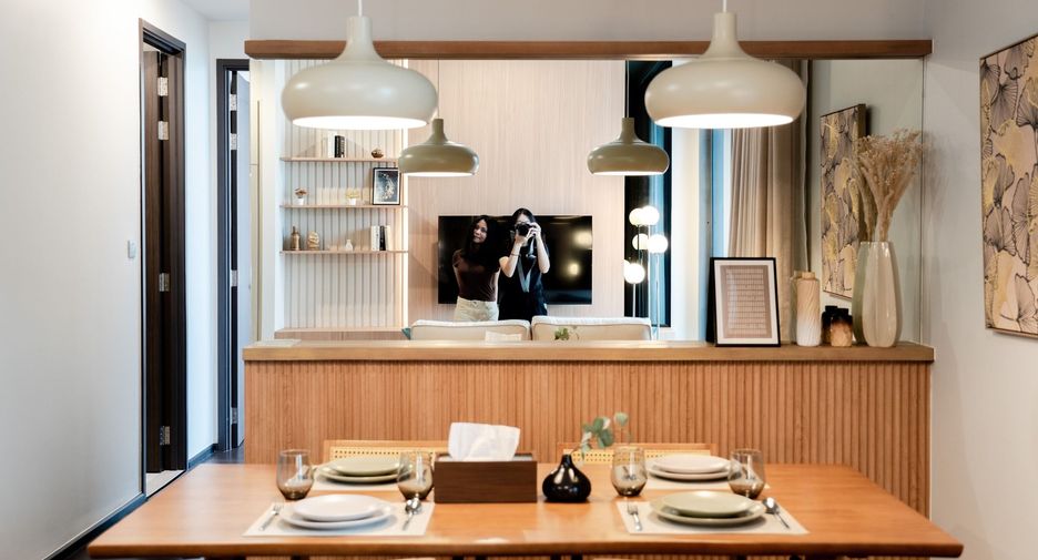 For rent 2 bedrooms condo in Khlong Toei, Bangkok