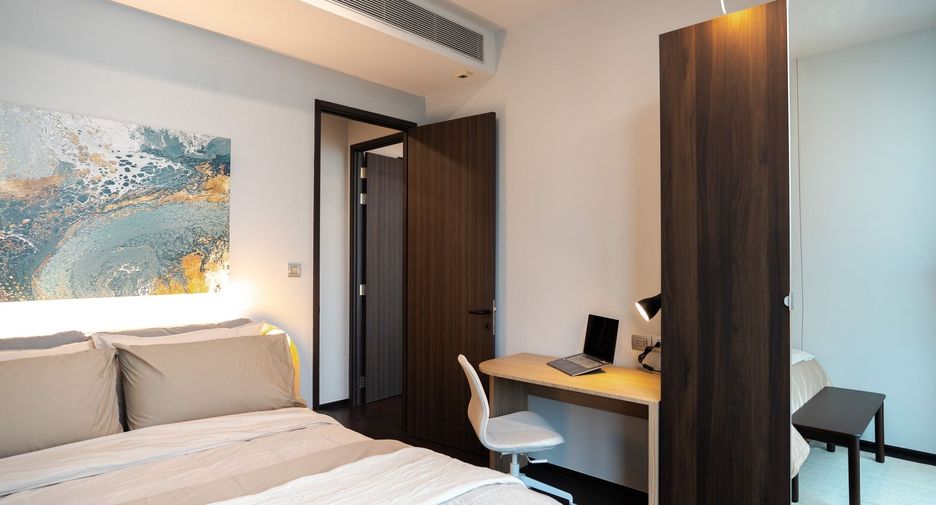For rent 2 bedrooms condo in Khlong Toei, Bangkok