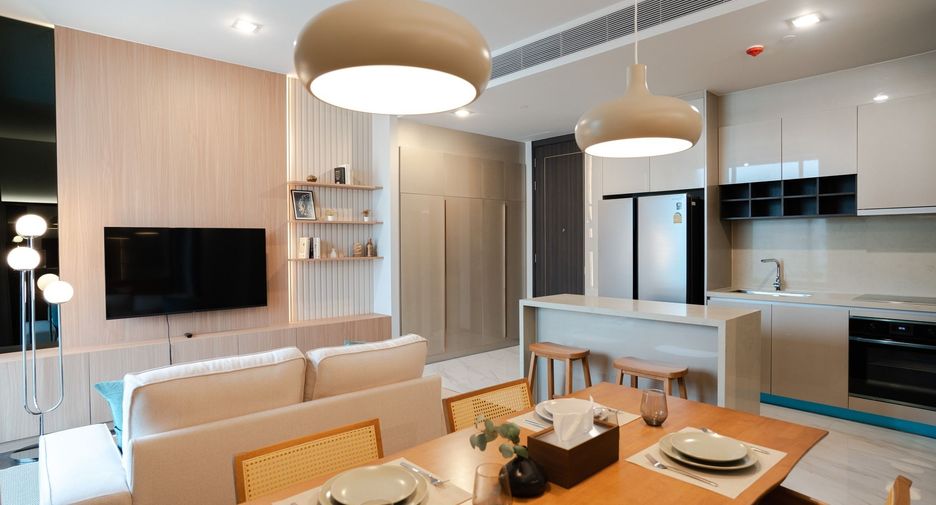 For rent 2 bedrooms condo in Khlong Toei, Bangkok