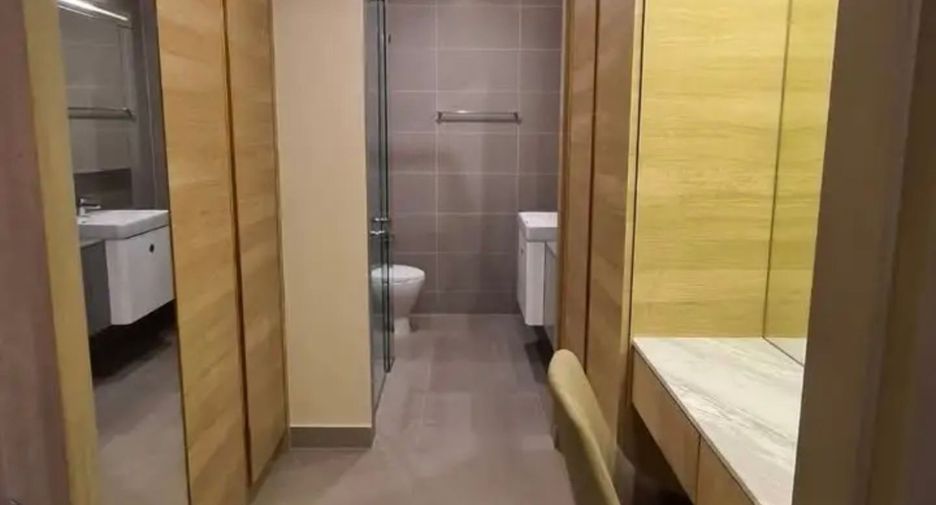 For rent 1 bed condo in Pathum Wan, Bangkok