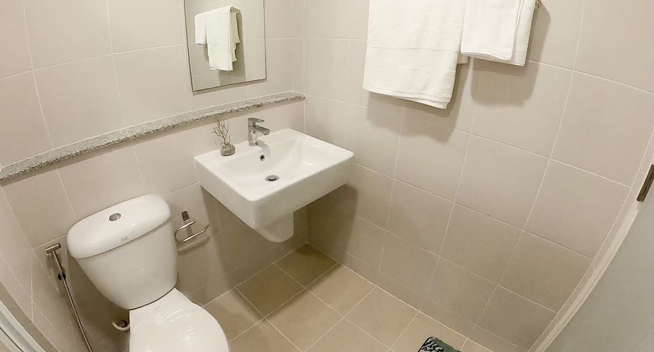 For sale and for rent 2 bedrooms condo in Thon Buri, Bangkok