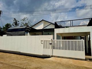 Villa en alquiler de 3 habitaciones en Bang Lamung, Chonburi