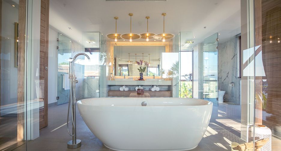 For sale 4 bedrooms condo in Mueang Phuket, Phuket