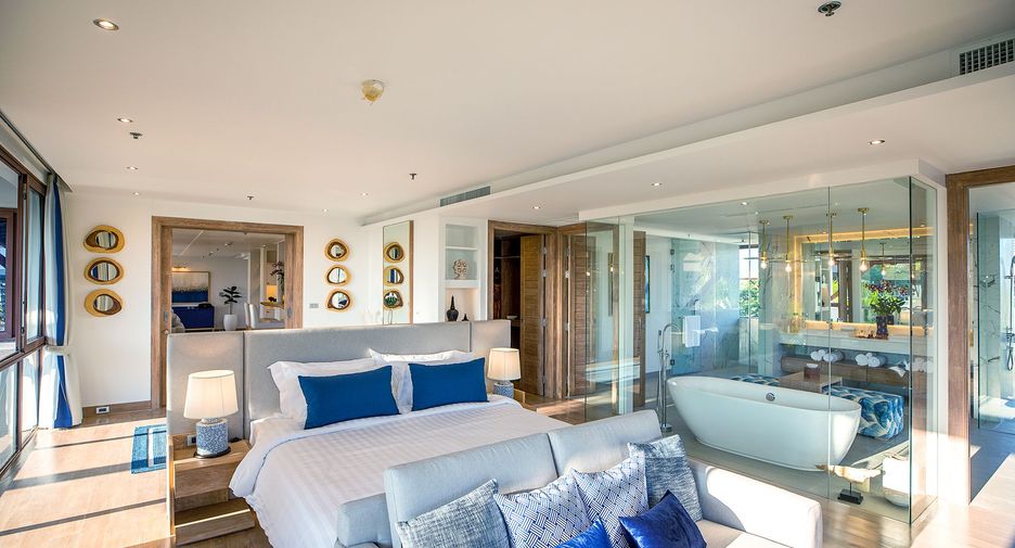 For sale 4 bedrooms condo in Mueang Phuket, Phuket