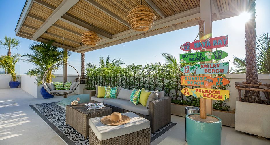 For sale 4 bedrooms condo in Mueang Phuket, Phuket