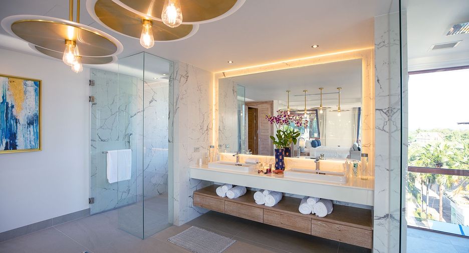 For sale 4 bedrooms condo in Mueang Phuket, Phuket
