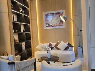 À vendre et à louer 4 chambres villa à Watthana, Bangkok