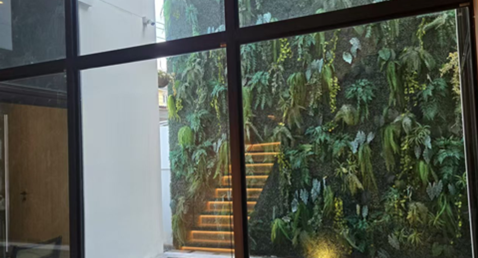 For sale and for rent 4 bedrooms villa in Watthana, Bangkok