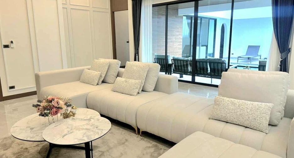For sale 4 bedrooms villa in Bang Lamung, Chonburi