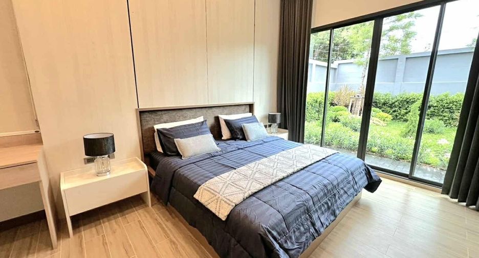 For sale 4 bedrooms villa in Bang Lamung, Chonburi