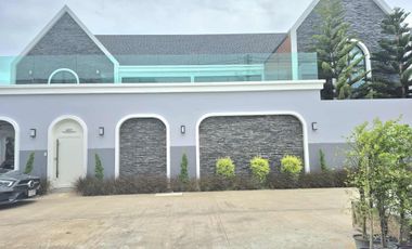For sale 4 bedrooms villa in Bang Lamung, Chonburi