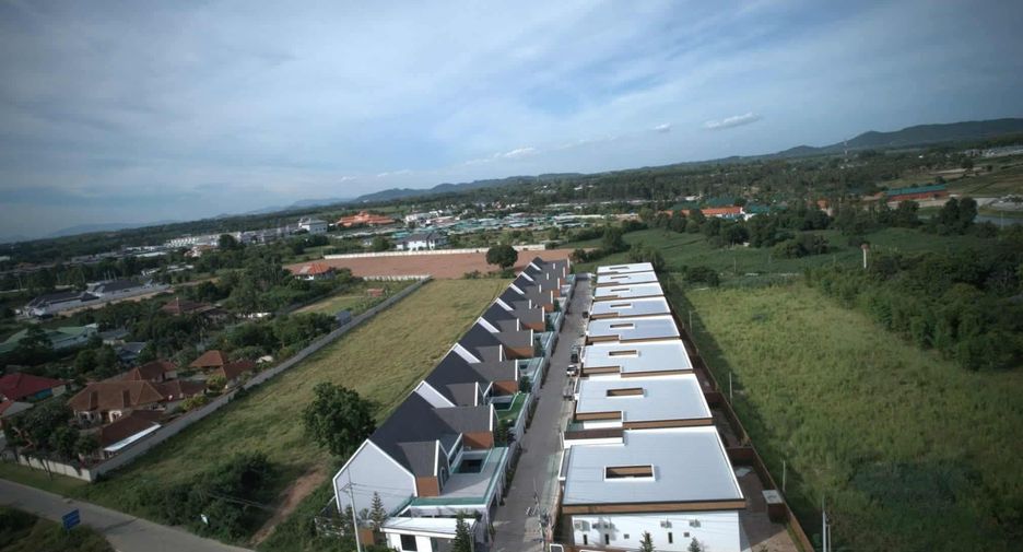 For sale 4 bedrooms villa in Bang Lamung, Chonburi