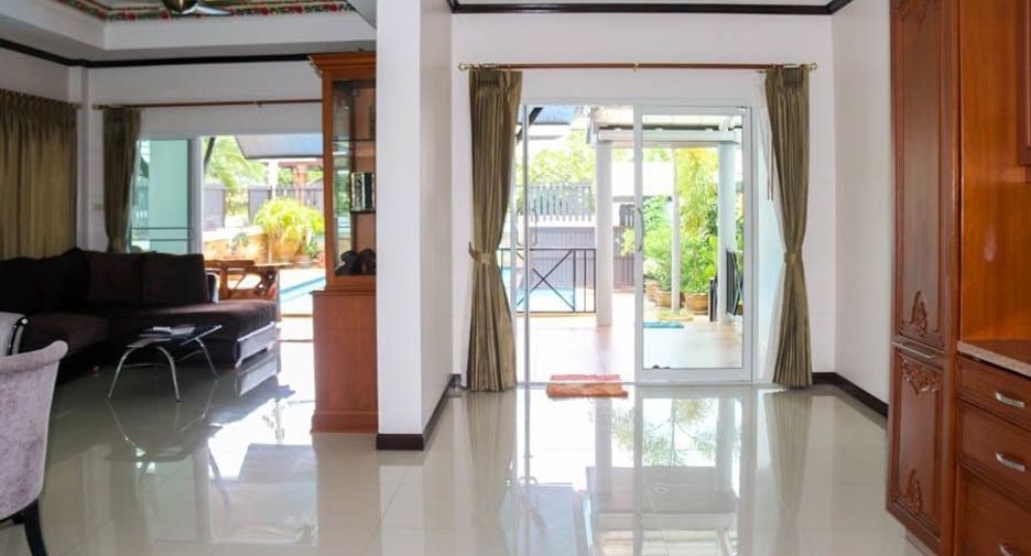 Villa zur Miete mit 3 Zimmer in Bang Lamung, Chonburi
