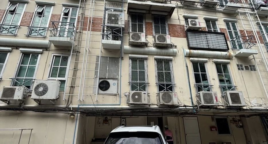 Gewerbefläche zur Miete in Bang Rak, Bangkok