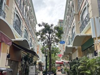 For rent retail Space in Bang Rak, Bangkok