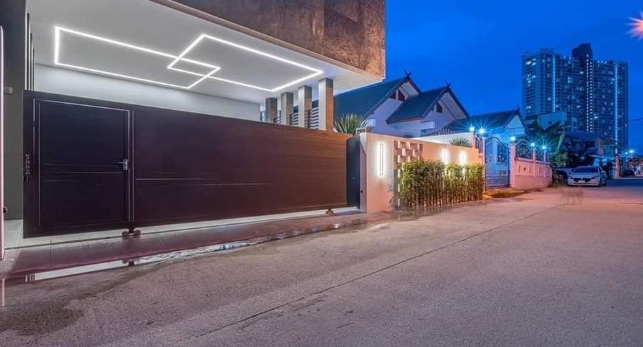 For sale 5 ベッドルーム villa in Sattahip, Chonburi