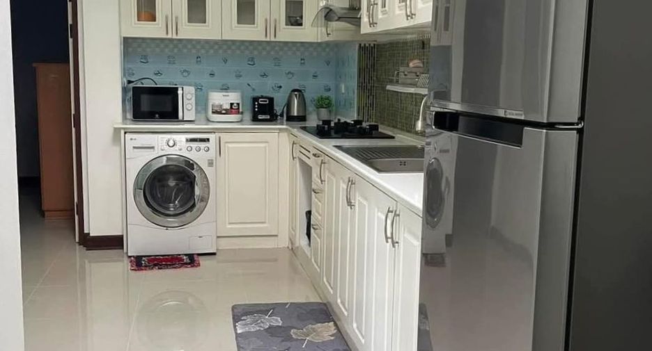 Haus zur Miete mit 3 Zimmer in Bang Lamung, Chonburi