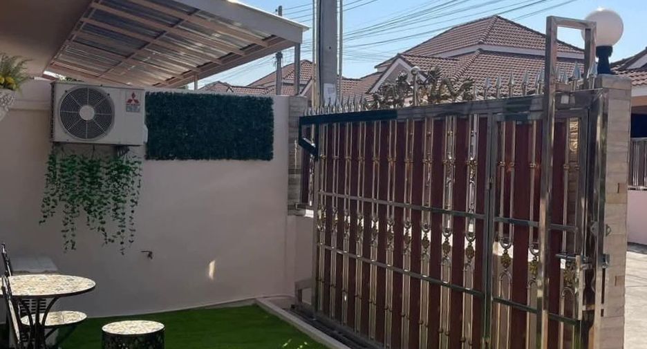 Haus zur Miete mit 3 Zimmer in Bang Lamung, Chonburi