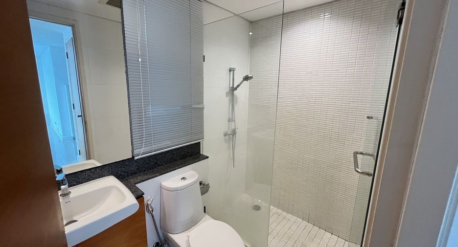 Wohnung zur Miete mit 3 Zimmer in Khlong Toei, Bangkok