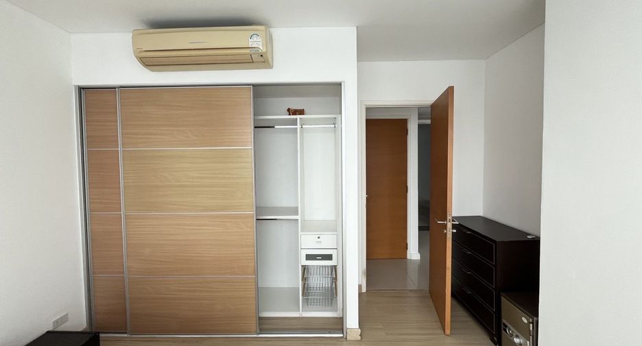 Wohnung zur Miete mit 3 Zimmer in Khlong Toei, Bangkok